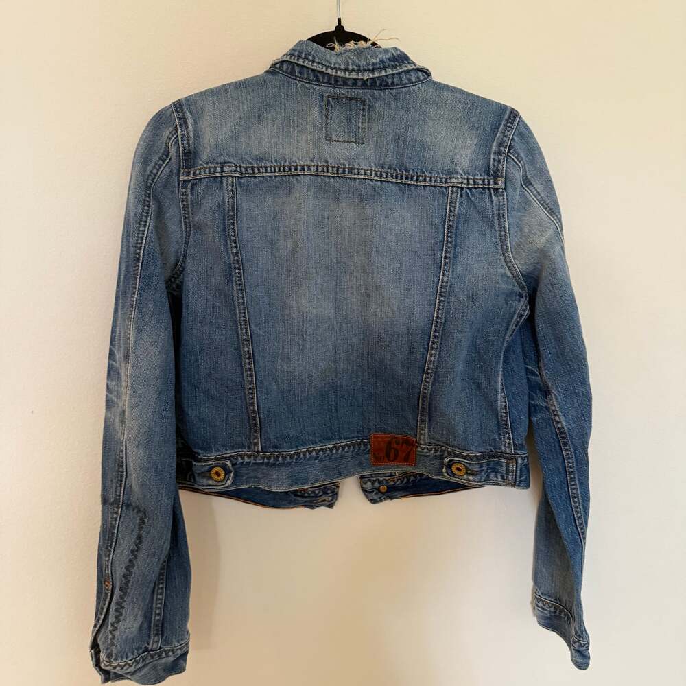Polo Ralph Lauren Authentic Denim Faded Trucker's Jean Jacket Size Medium Womens - Picture 3 of 3